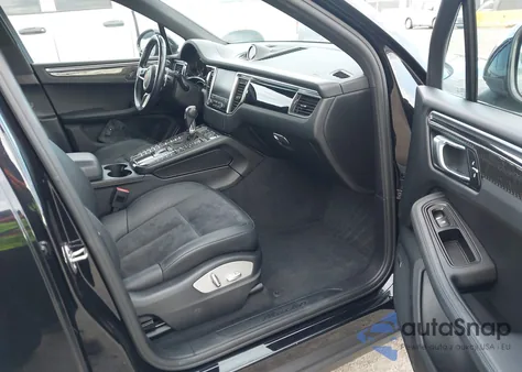 2018 Porsche Macan Sport Edition z USA, uszkodzony, nr VIN WP1AA2A57JLB17550